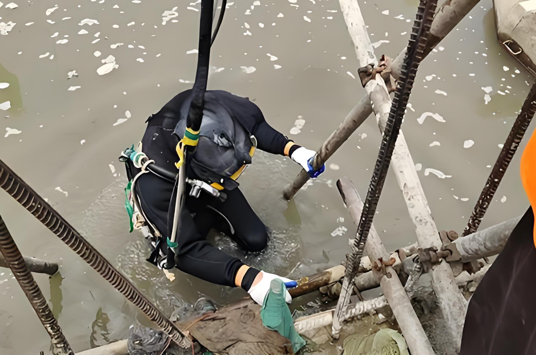 水下清淤、清理